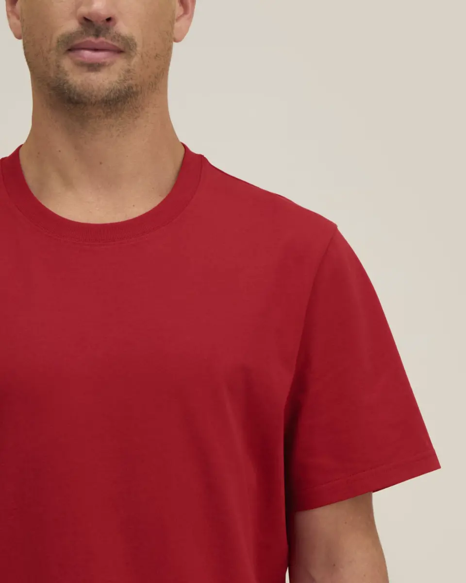 Reeser - passionate red